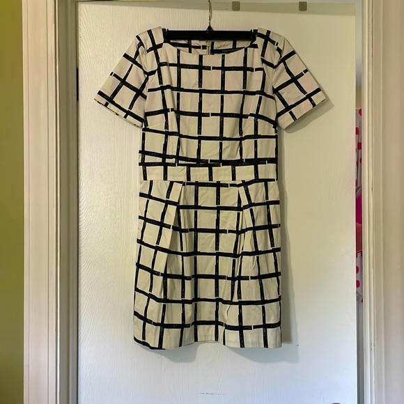 Patterned Casual Dress - Picture 1 of 3